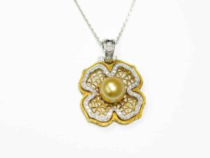 Vintage Medallion Italian Silver Necklace